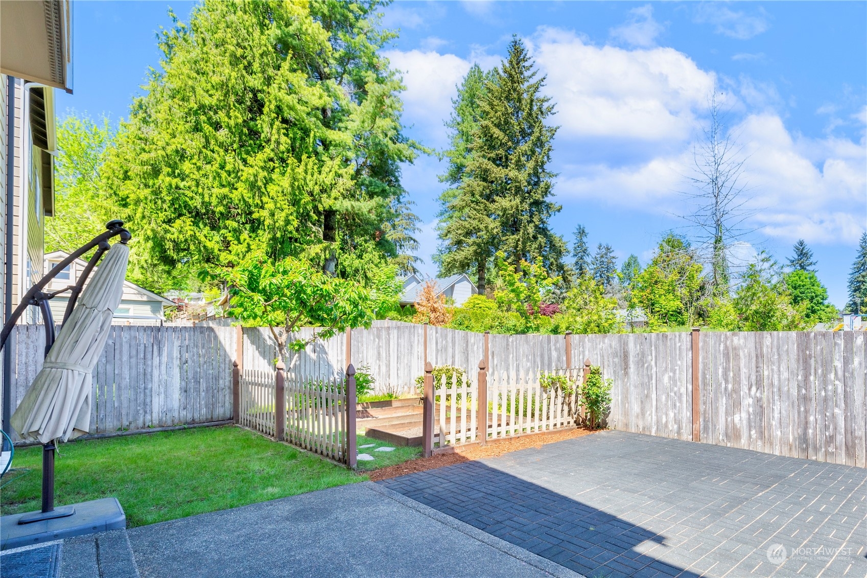 5608 NE 198th Place