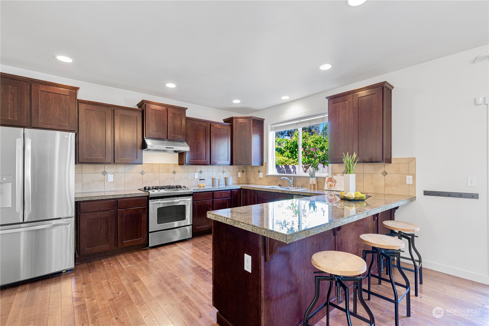 5608 NE 198th Place