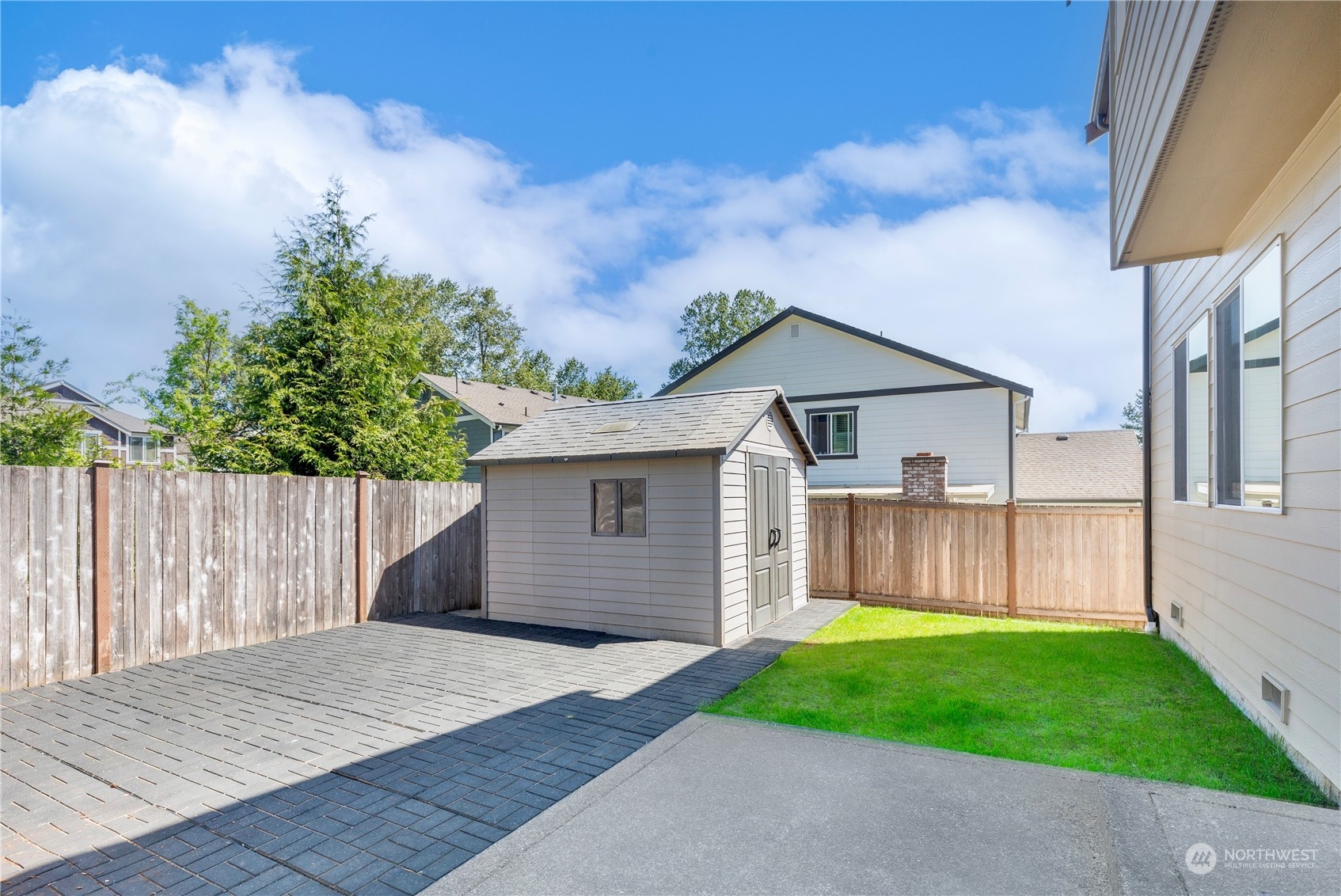 5608 NE 198th Place
