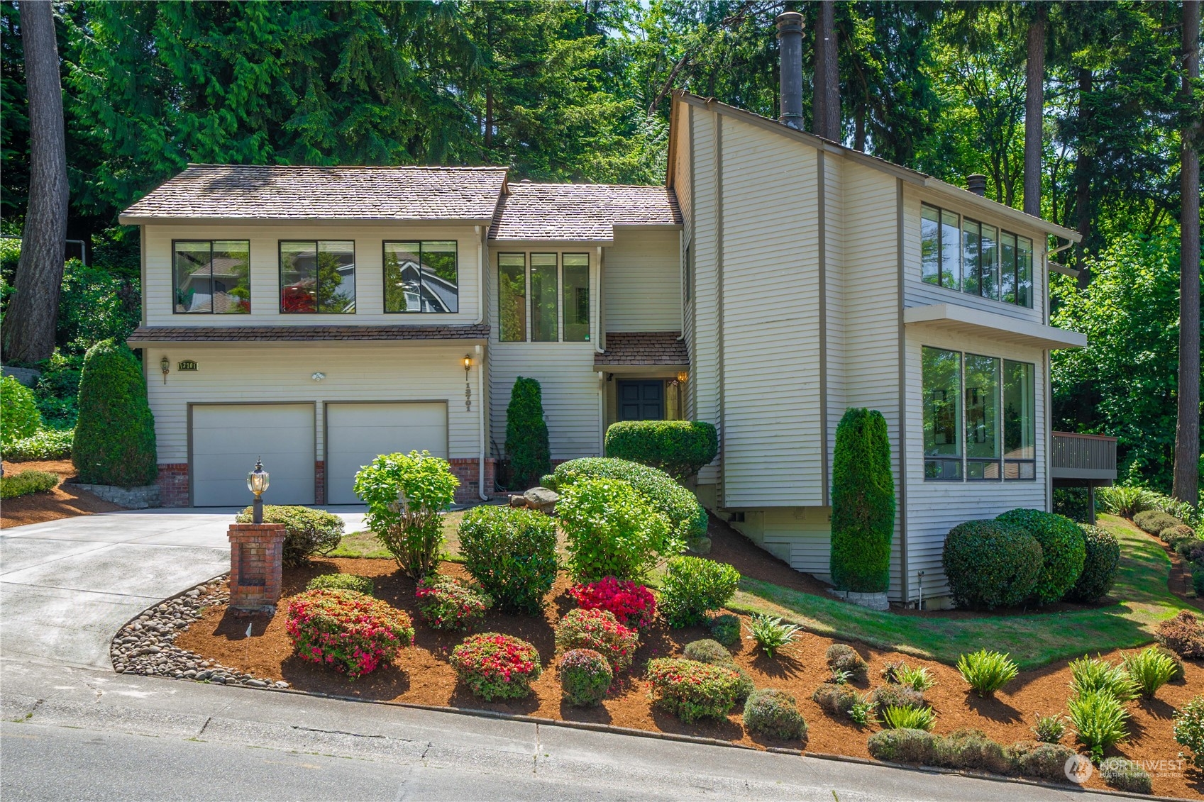 13701 SE 51st Place