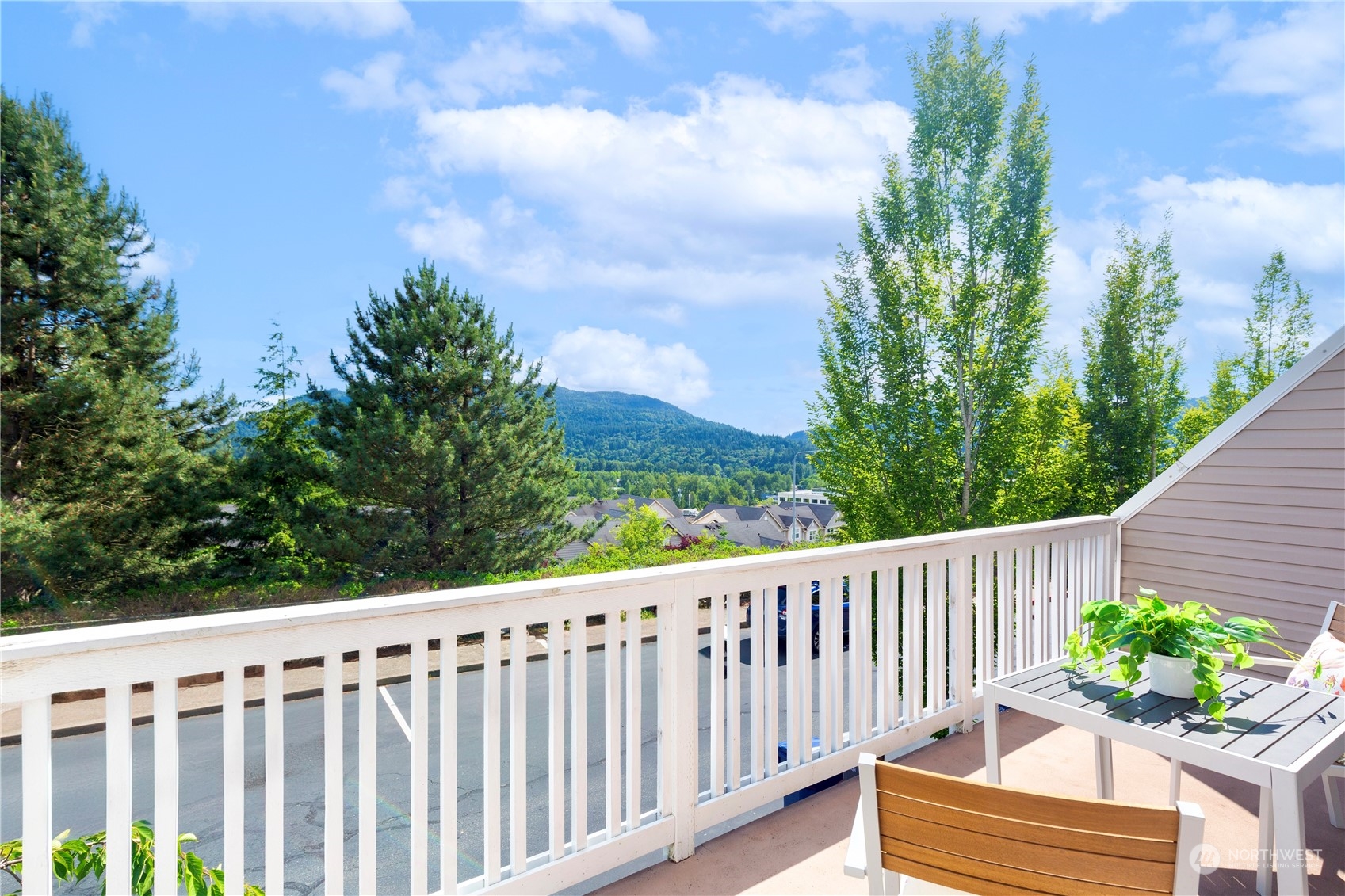 23120 SE Black Nugget Road Unit: R6