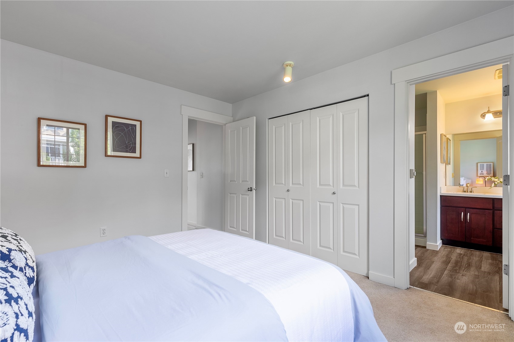 23120 SE Black Nugget Road Unit: R6