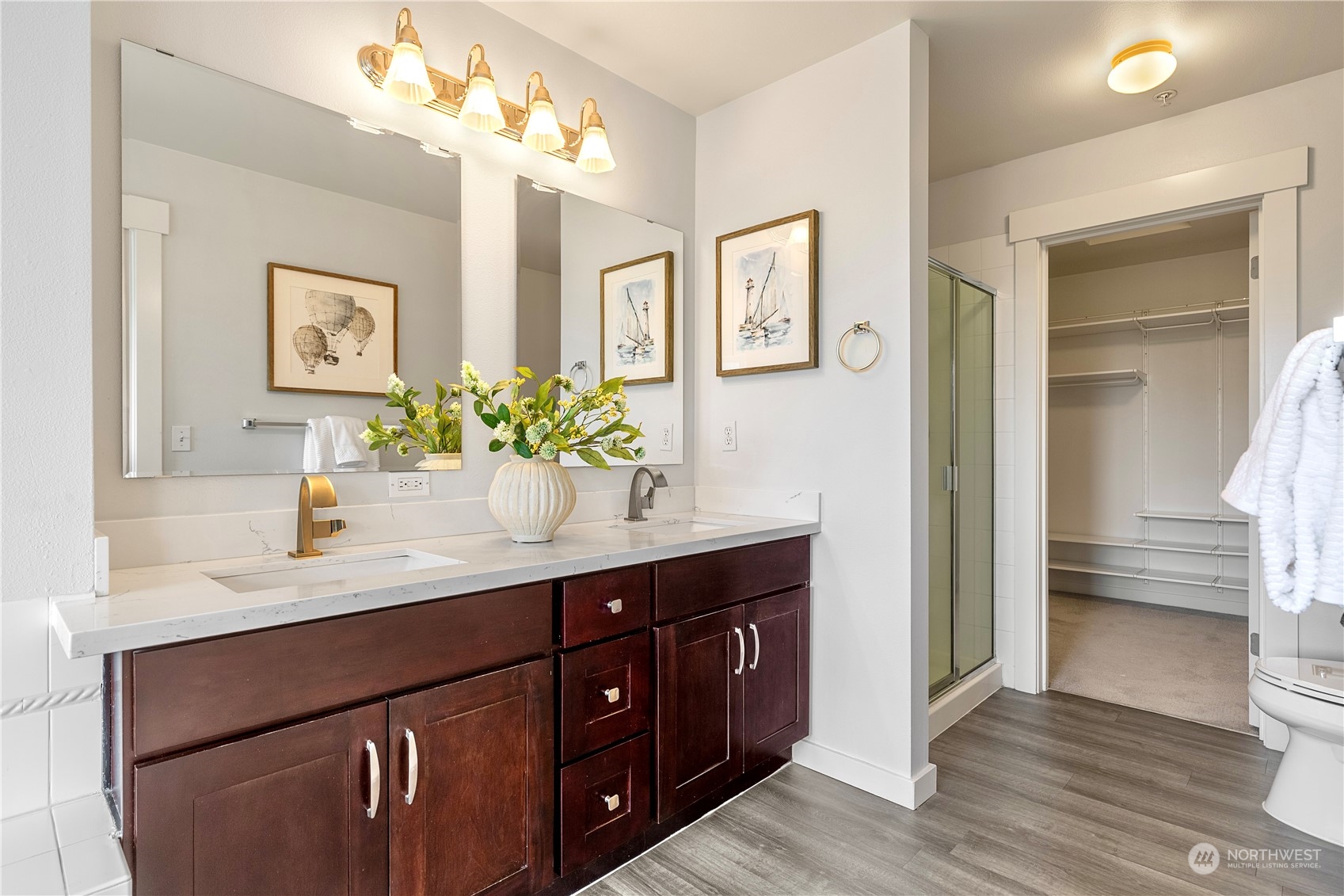 23120 SE Black Nugget Road Unit: R6