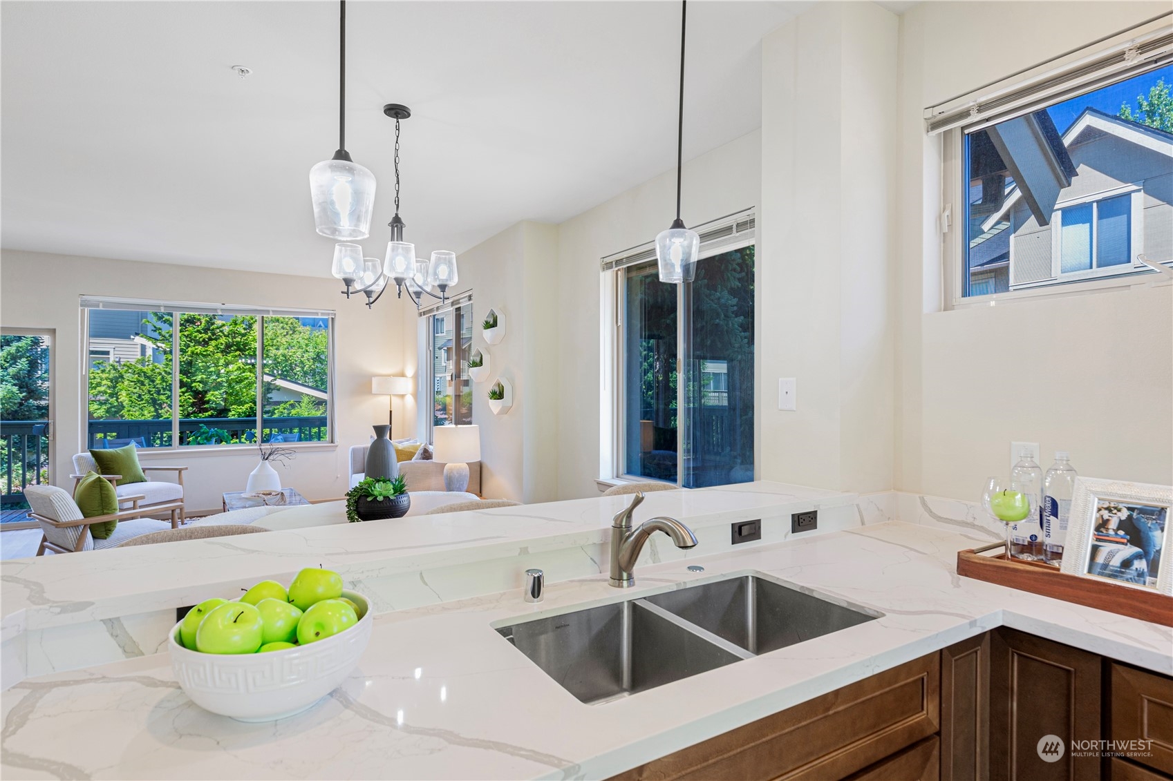 403 NW Pebble Lane