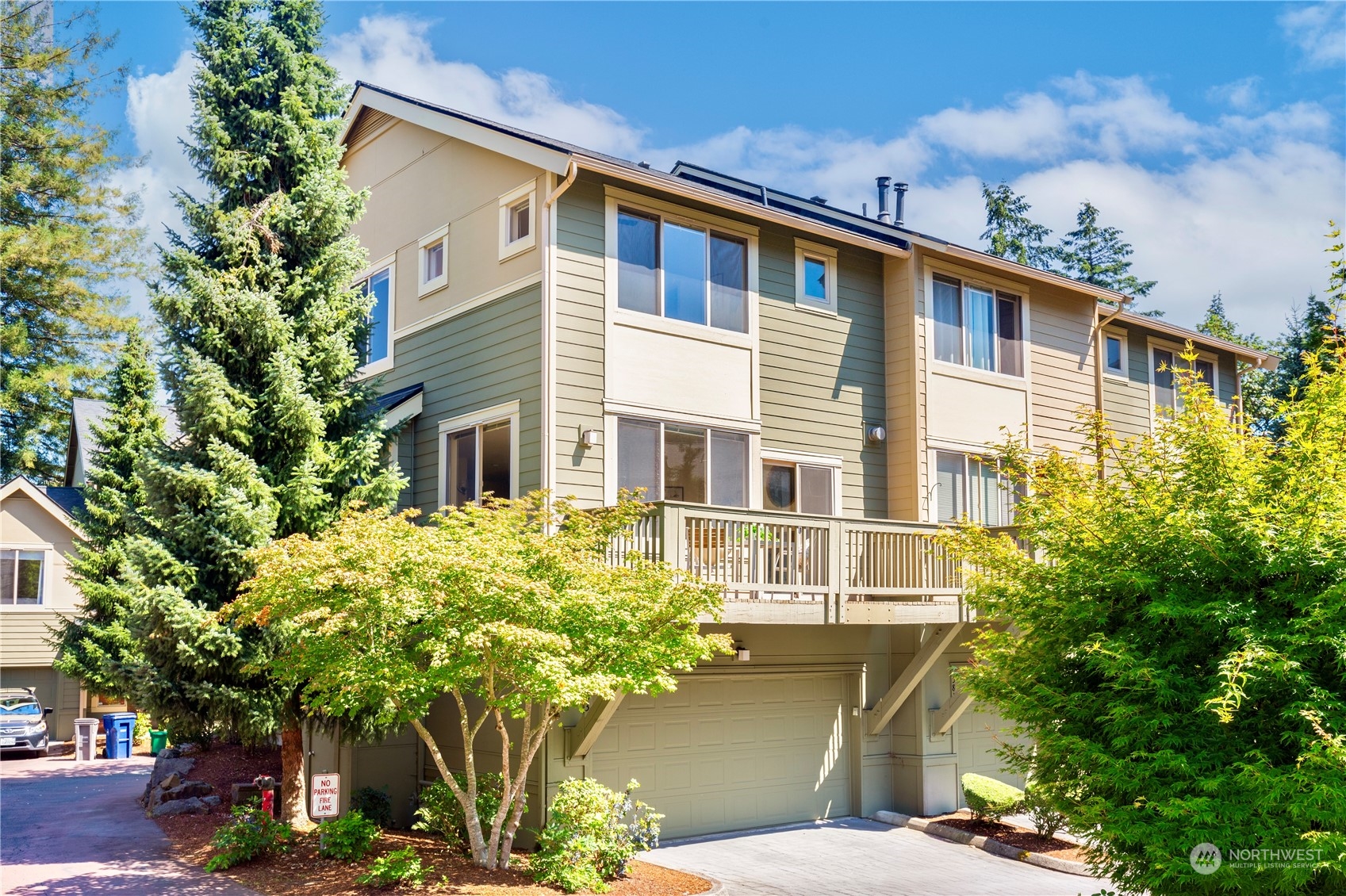 403 NW Pebble Lane