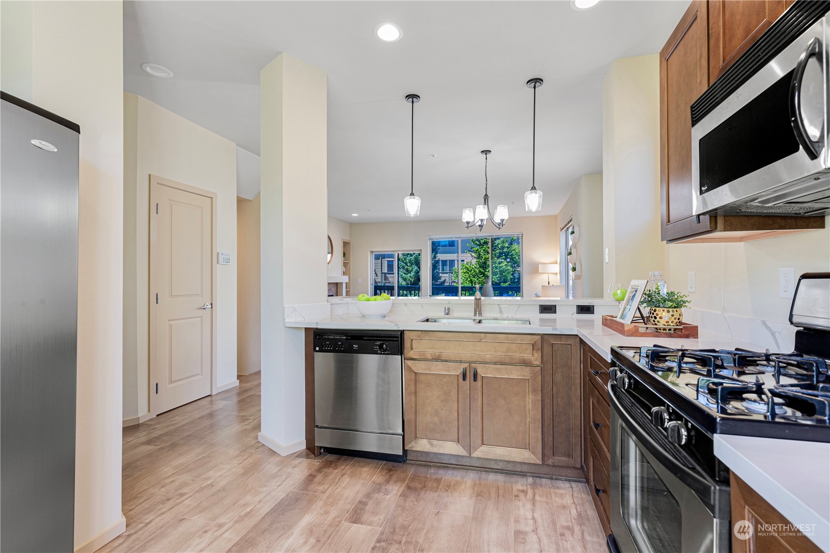 403 NW Pebble Lane
