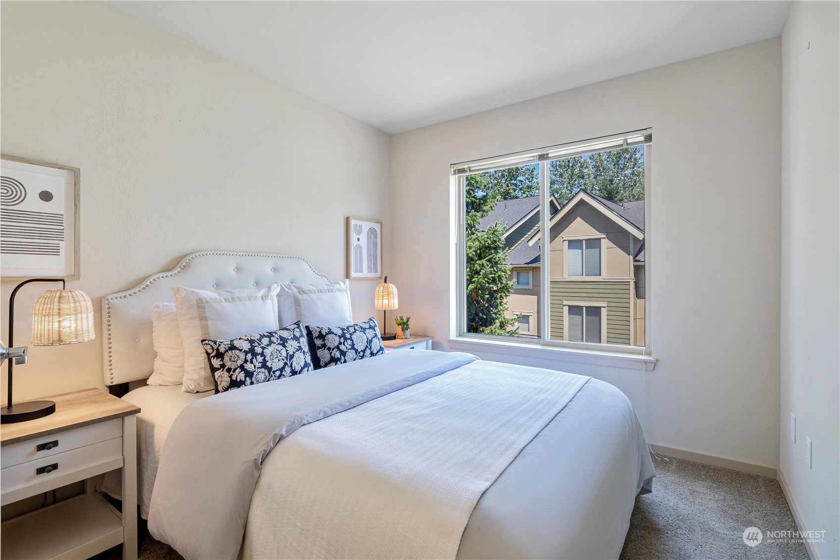403 NW Pebble Lane