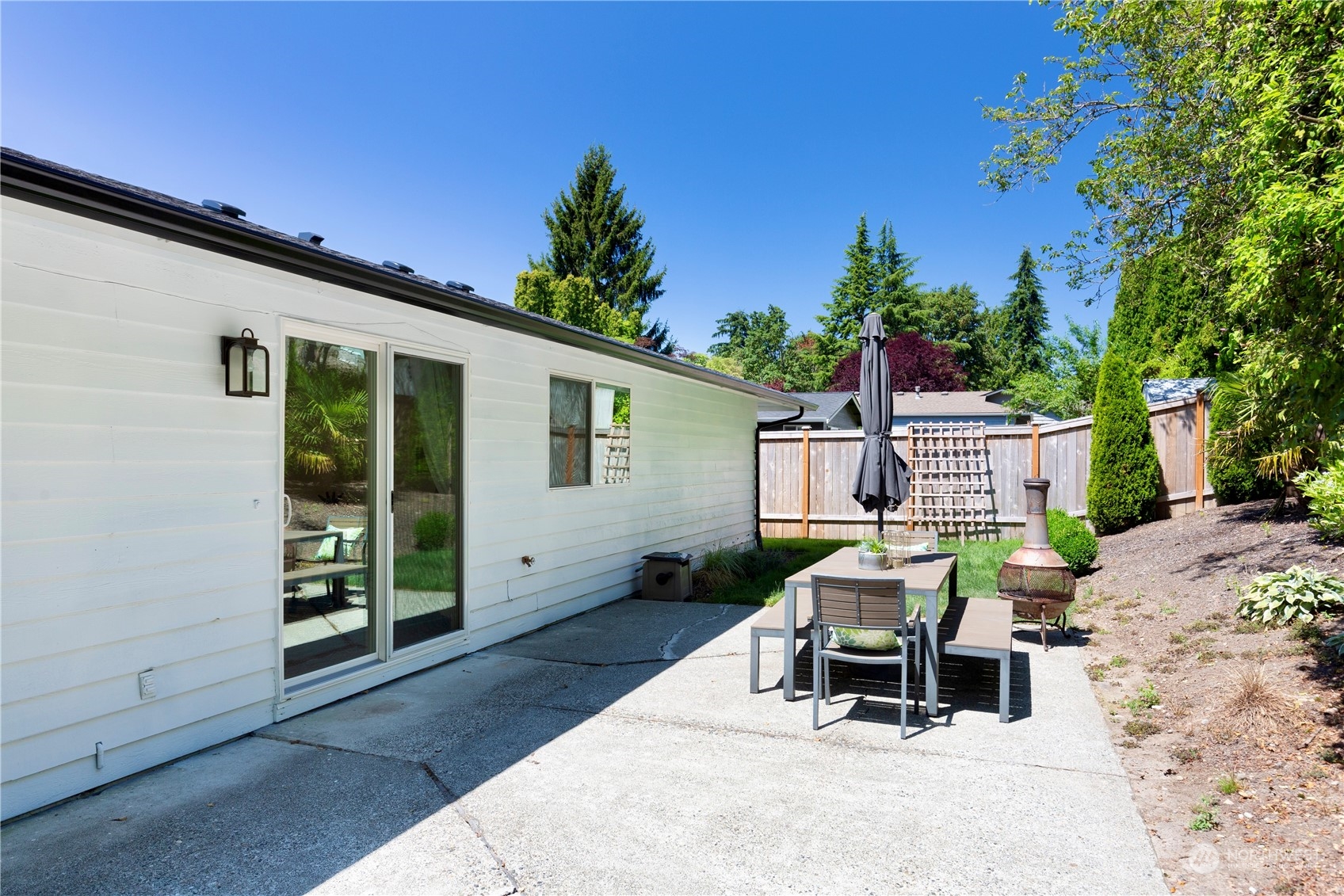 13706 90th Avenue NE
