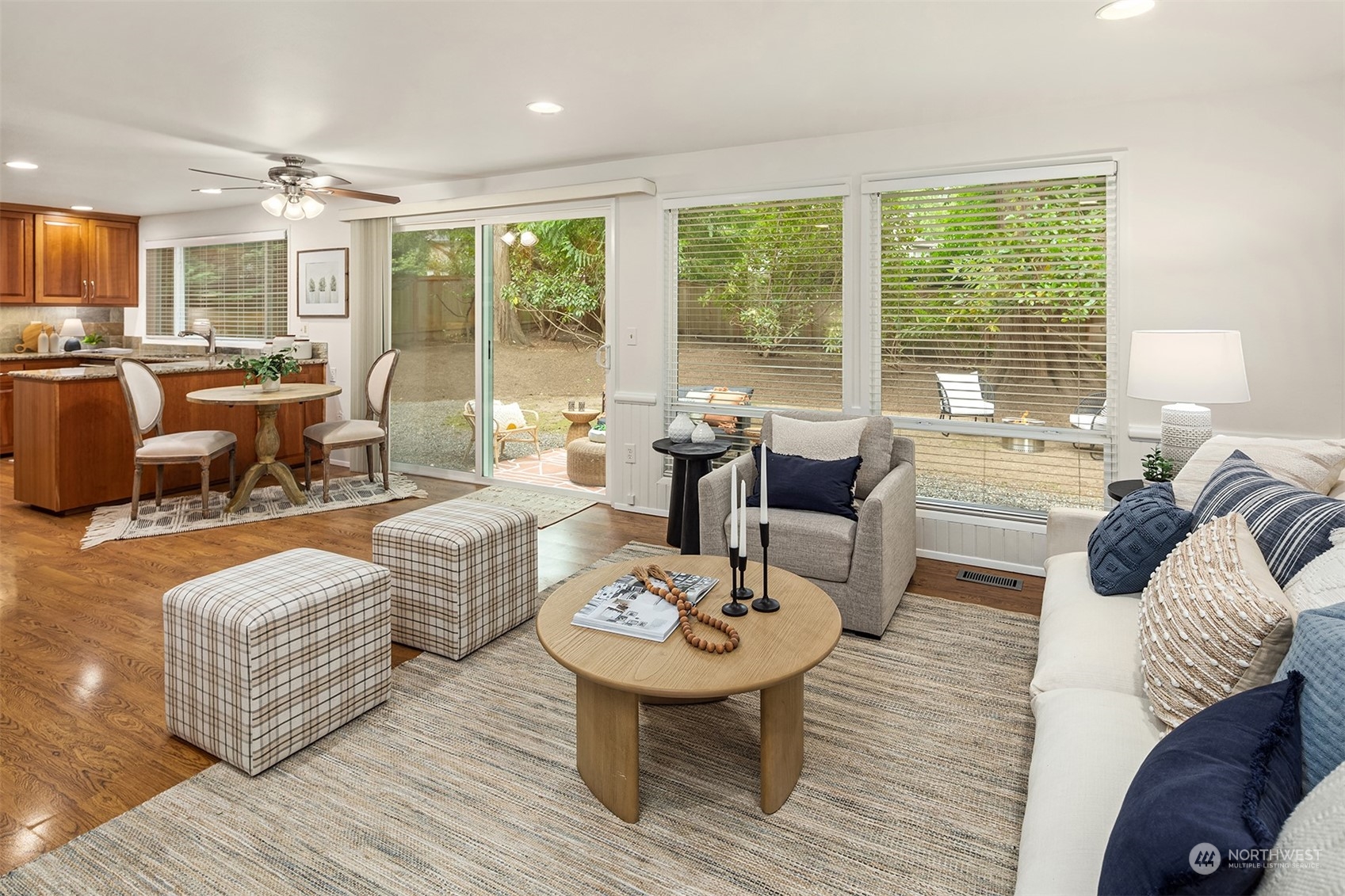 2808 Sahalee Drive E