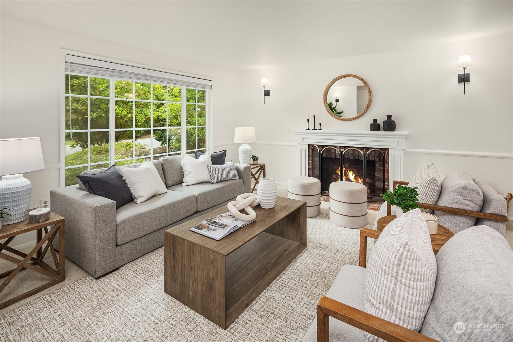 2808 Sahalee Drive E