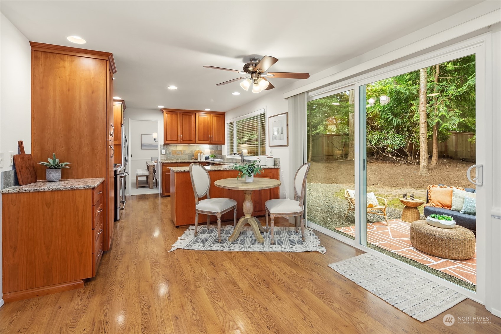 2808 Sahalee Drive E