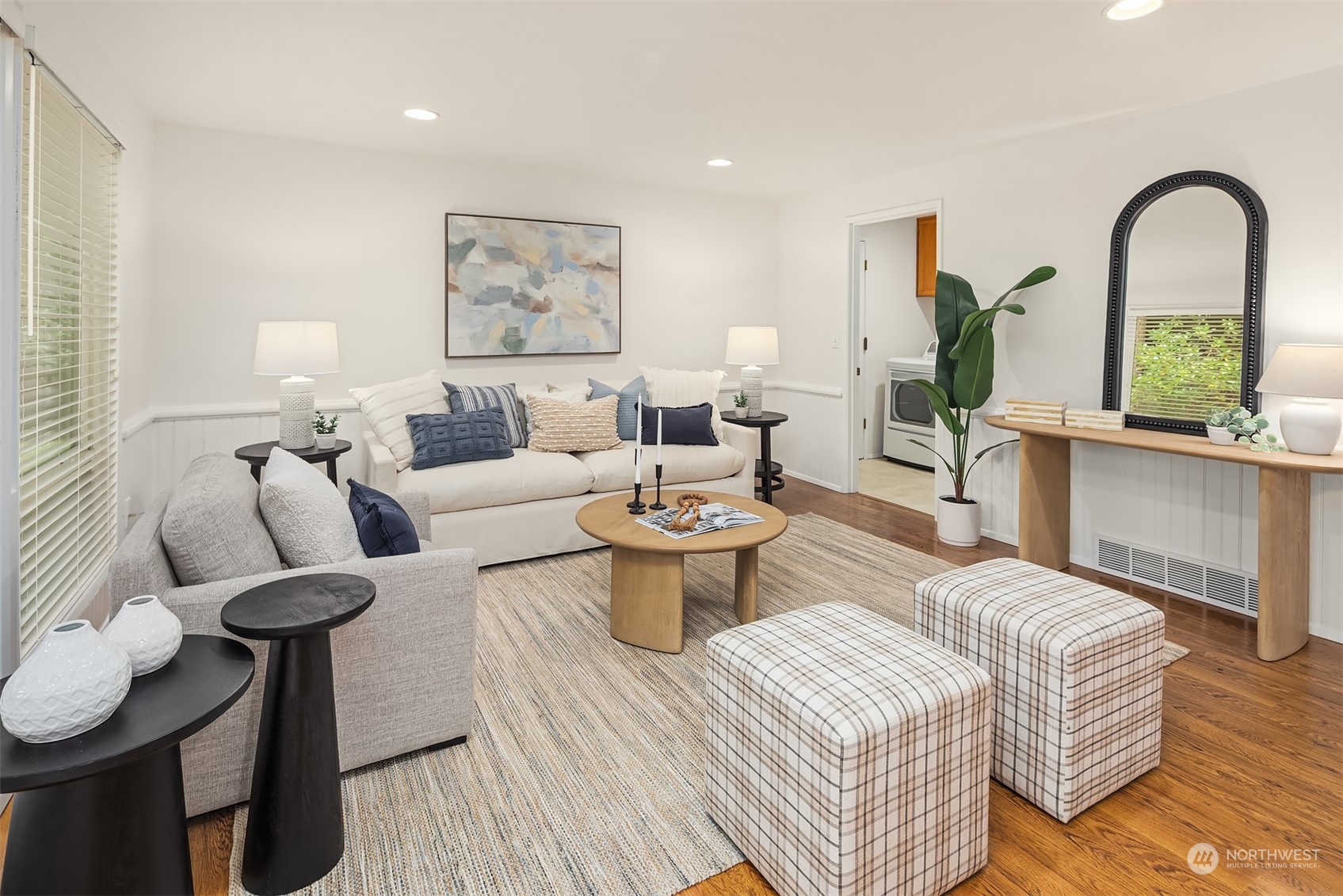 2808 Sahalee Drive E