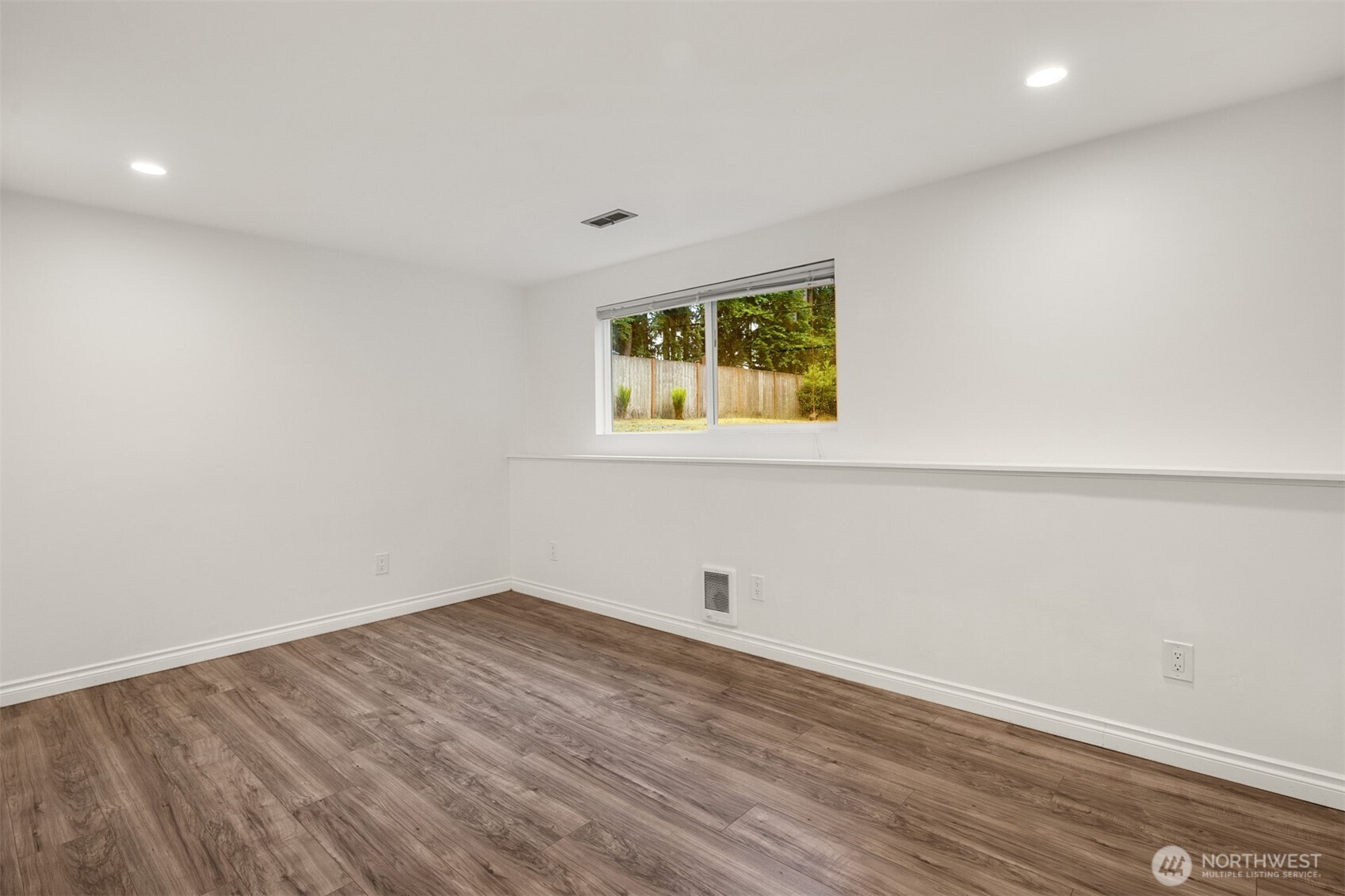 12221 NE 61st Street