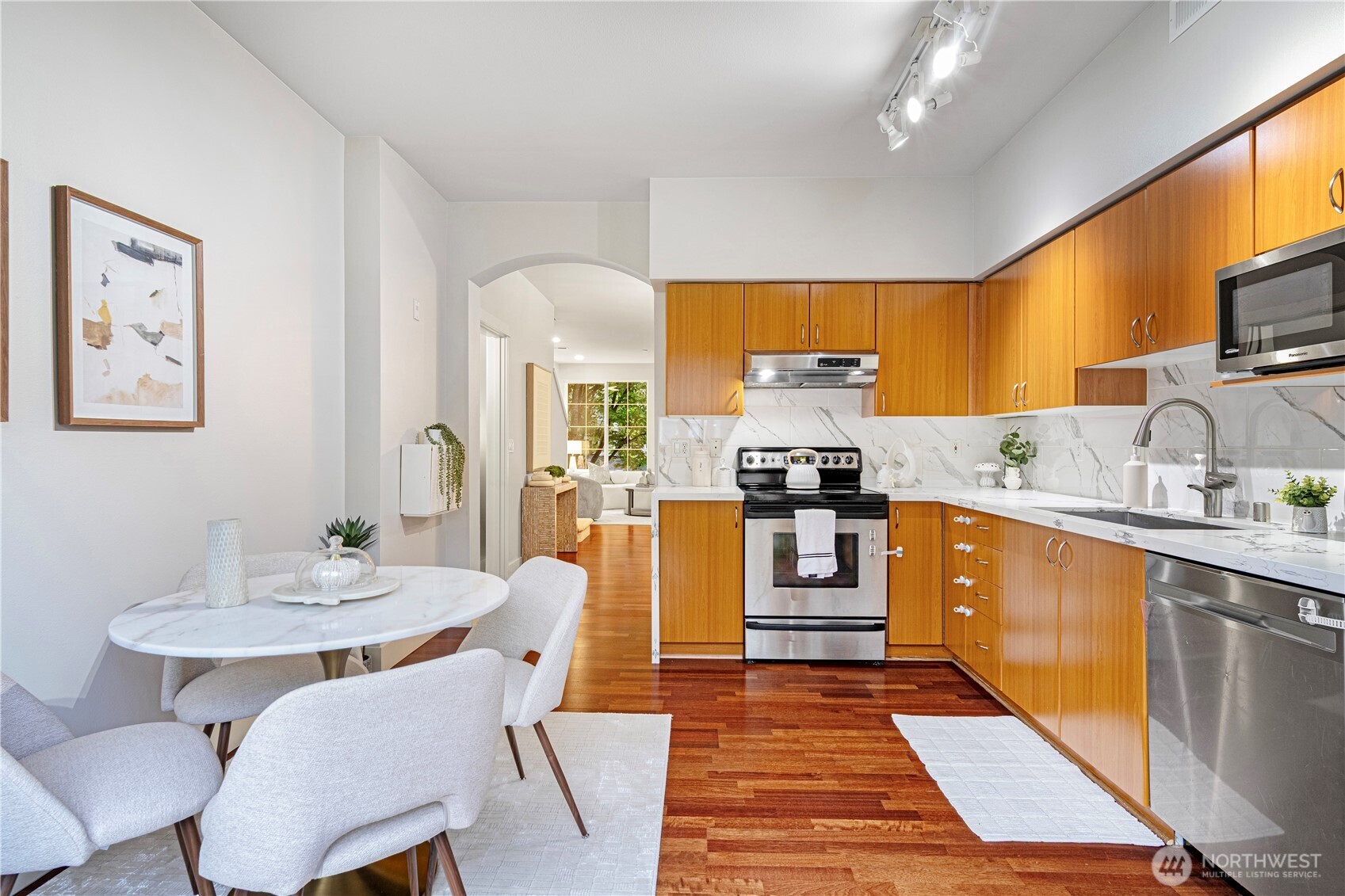 15258 NE 96th Way Unit: 103