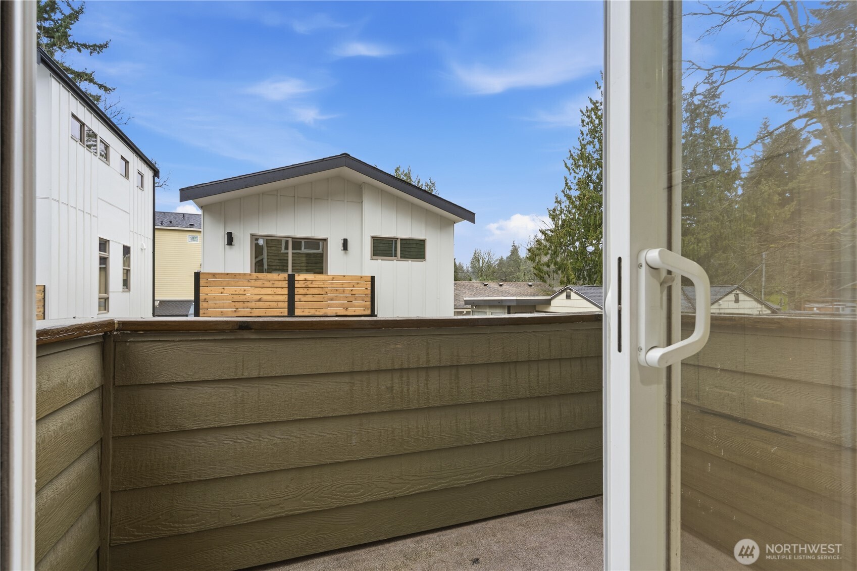 2707 NE 123rd Street