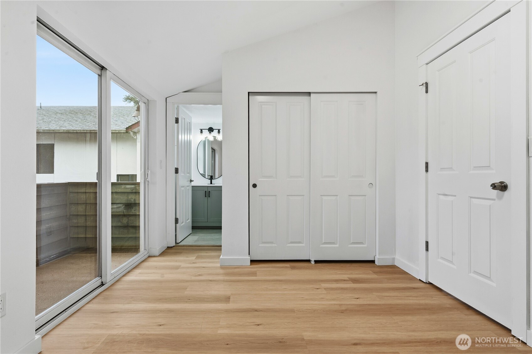 2707 NE 123rd Street