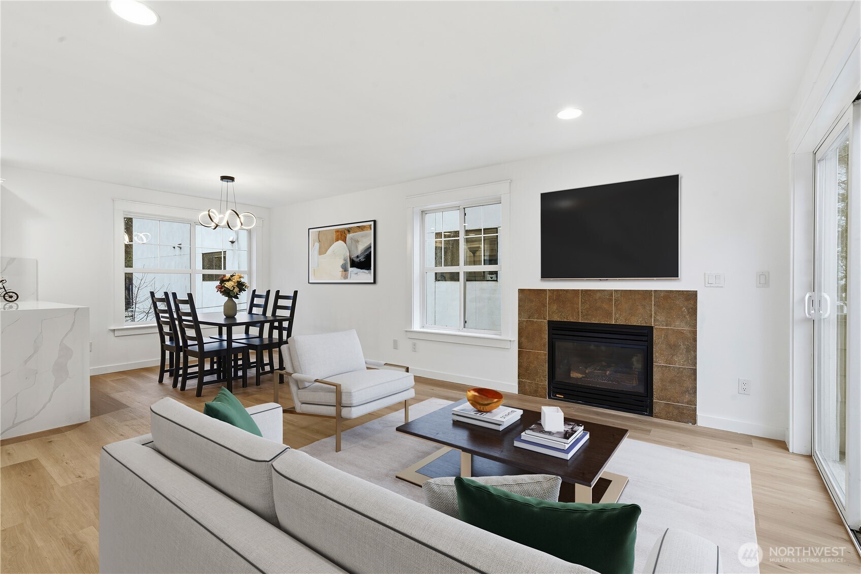 2707 NE 123rd Street