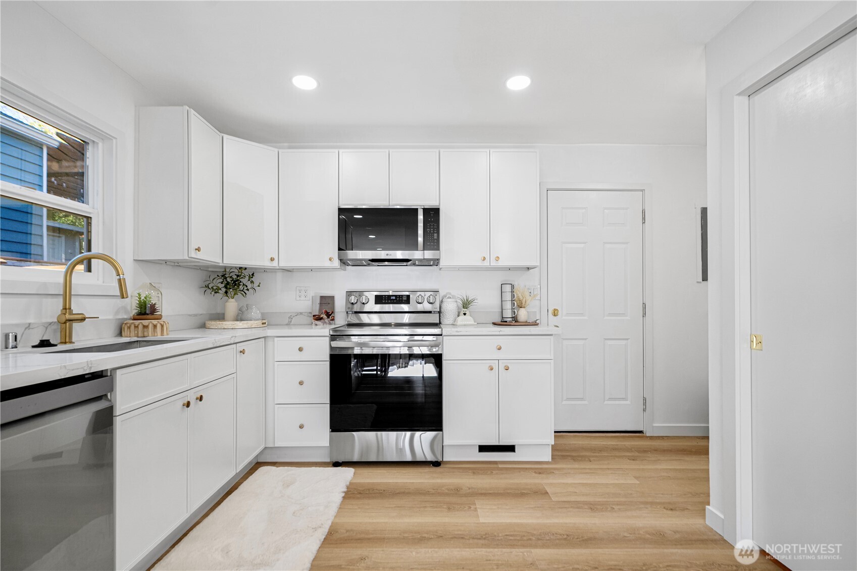 3538 SW Southern Street