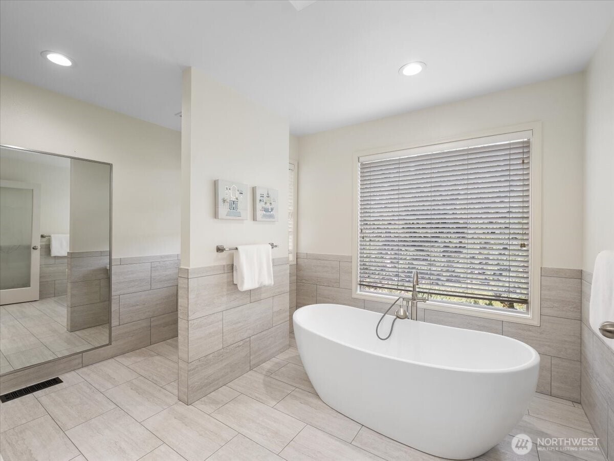 14823 164th Place NE