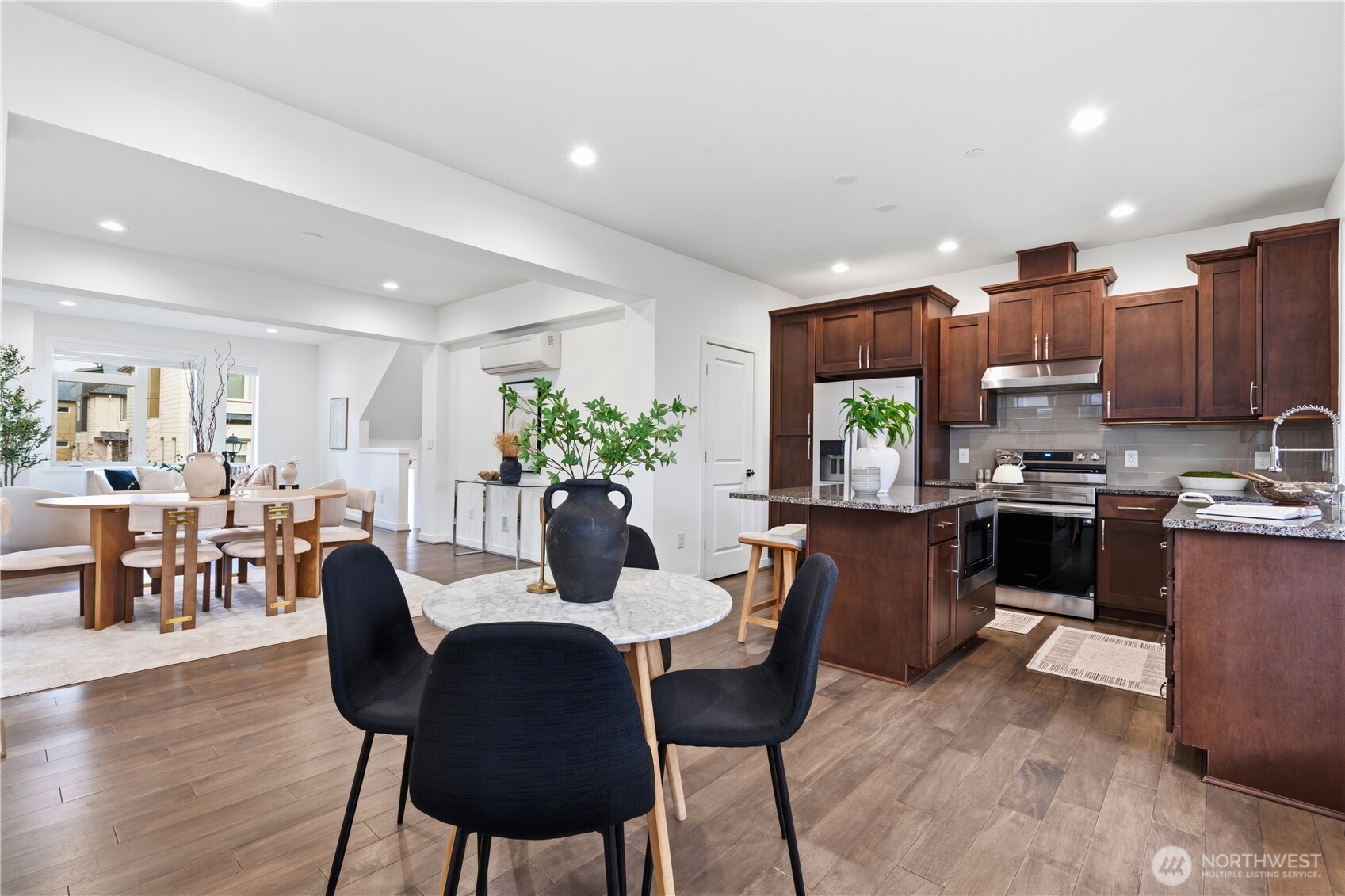 924 7th Avenue NE Unit: 19.1