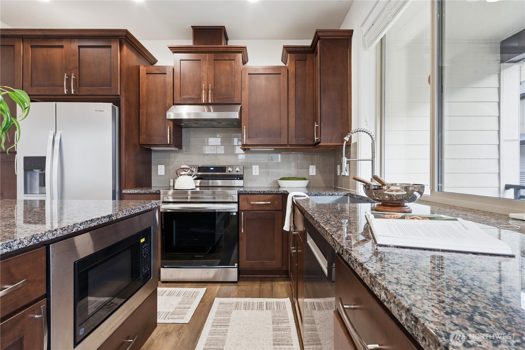 924 7th Avenue NE Unit: 19.1