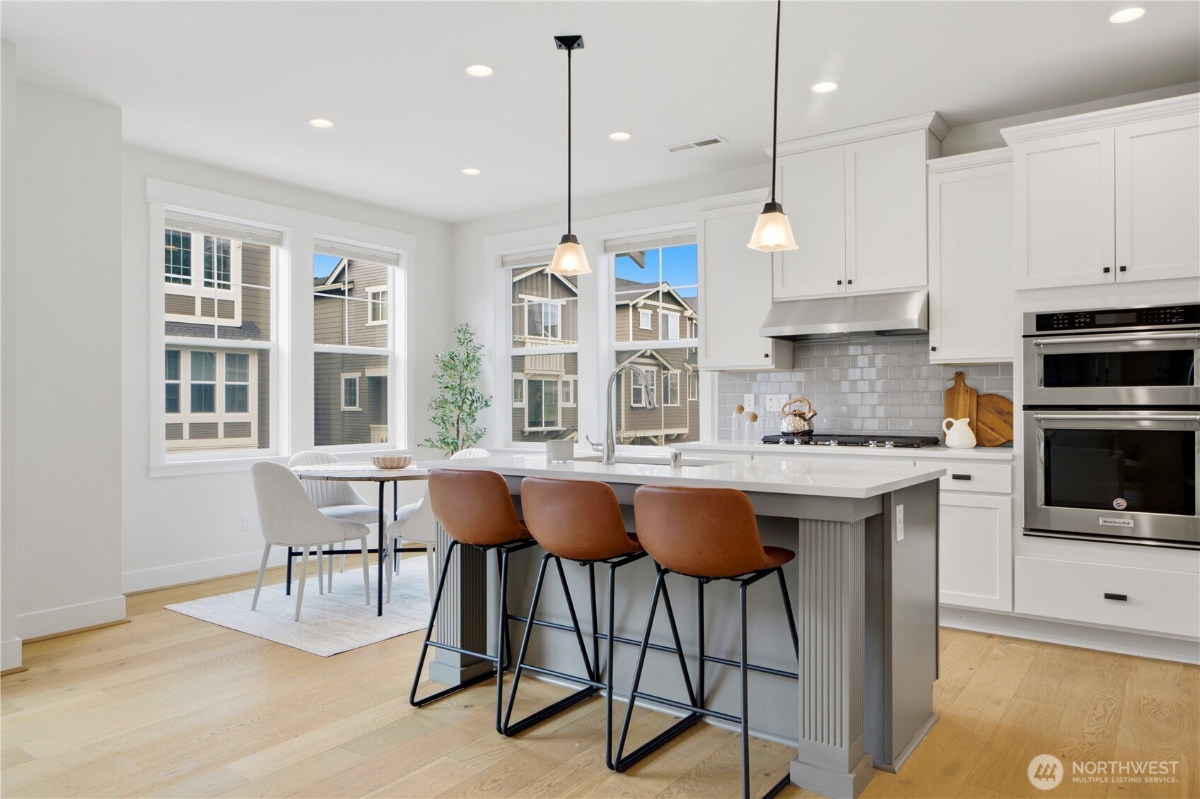 18615 46th Avenue SE