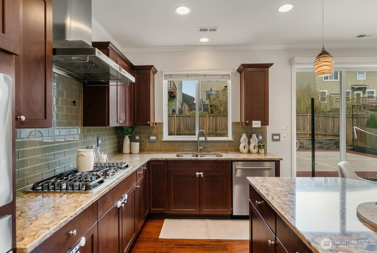 7640 NE 195th Street