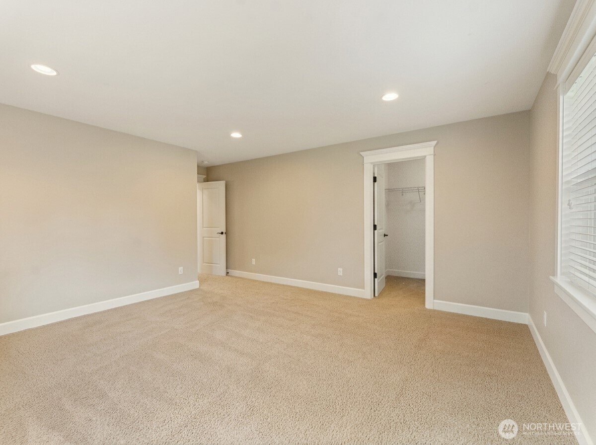 8718 NE 134th Street