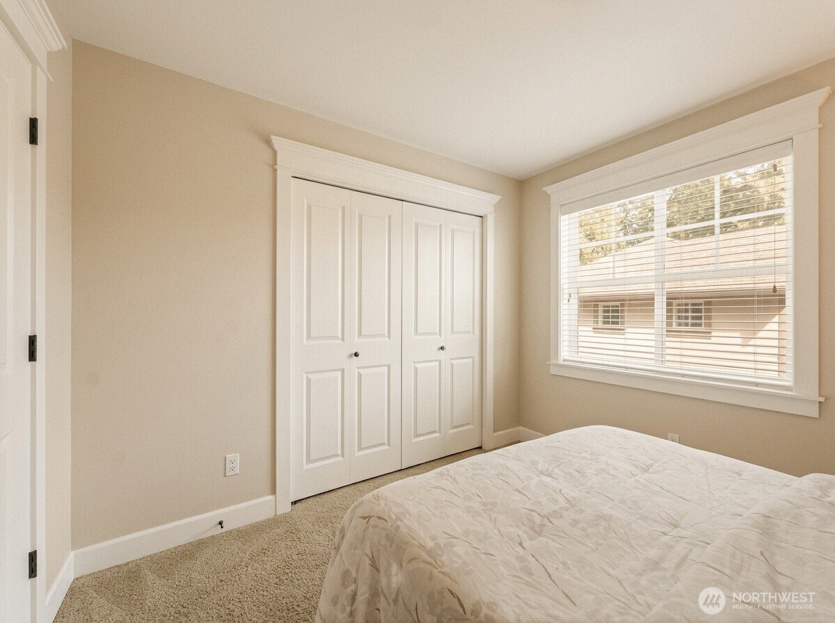 8718 NE 134th Street