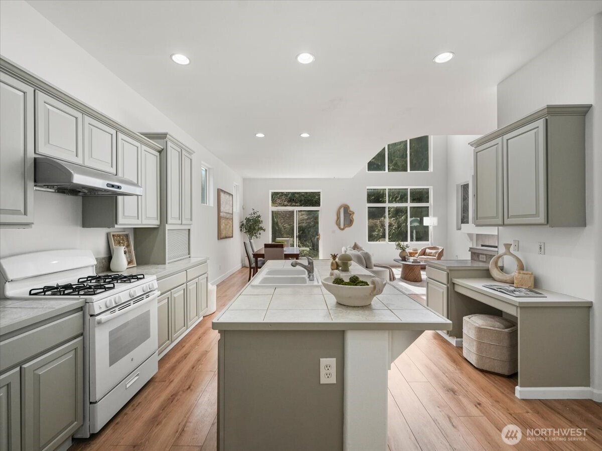 2465 132nd Avenue SE