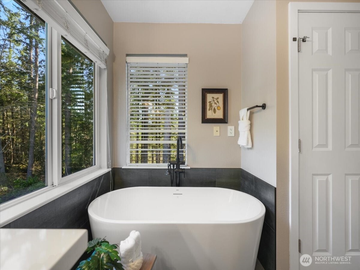 24213 SE 21st Street