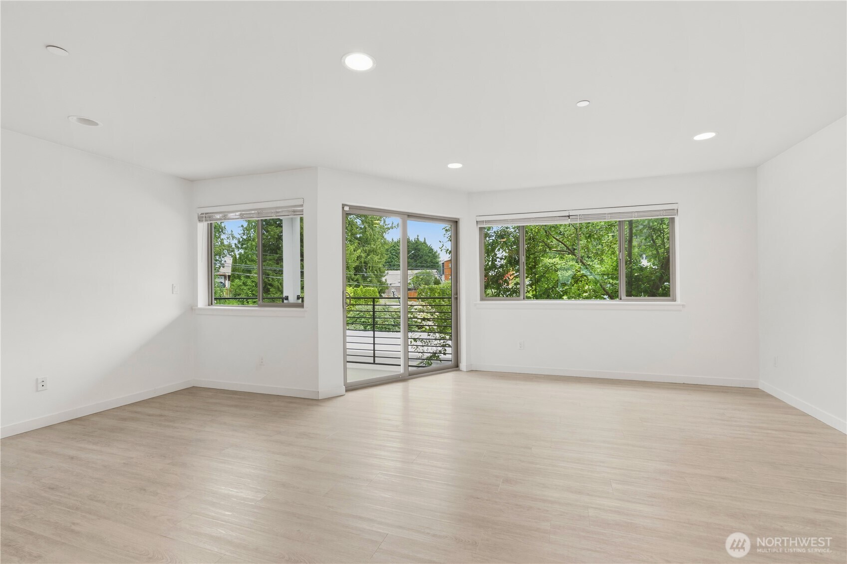 19305 7th Avenue W Unit: A1