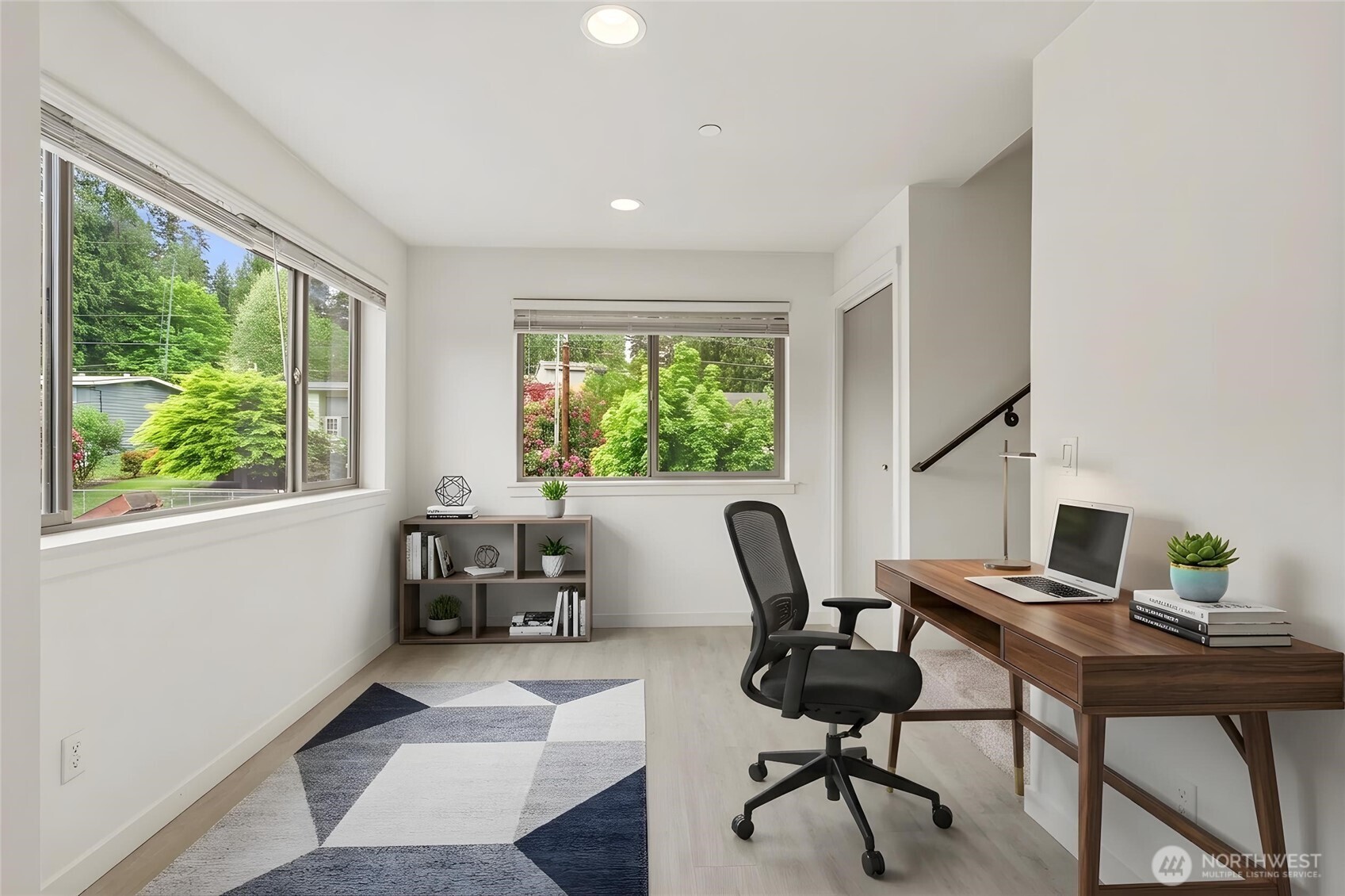 19305 7th Avenue W Unit: A1