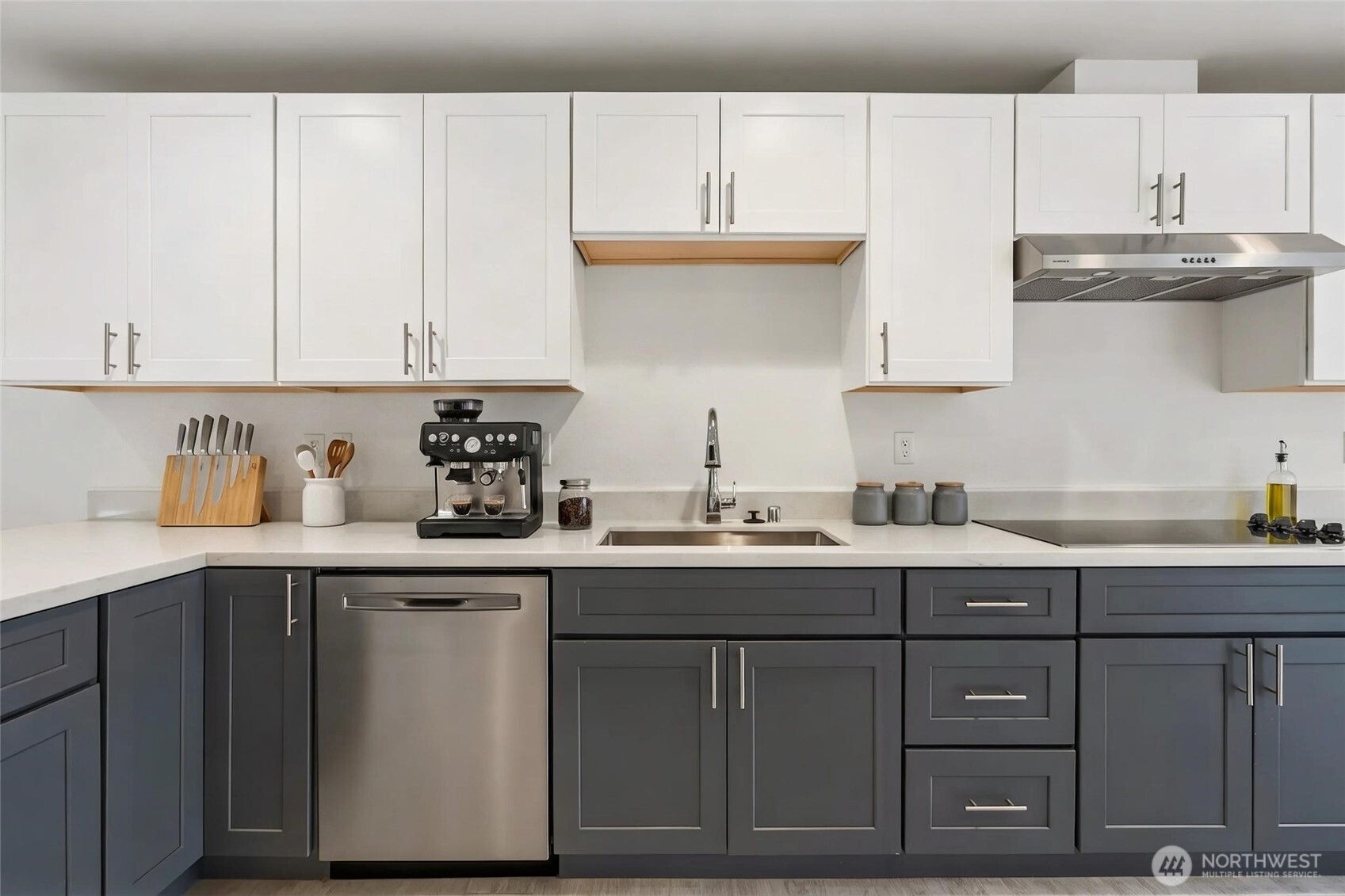 19305 7th Avenue W Unit: A1