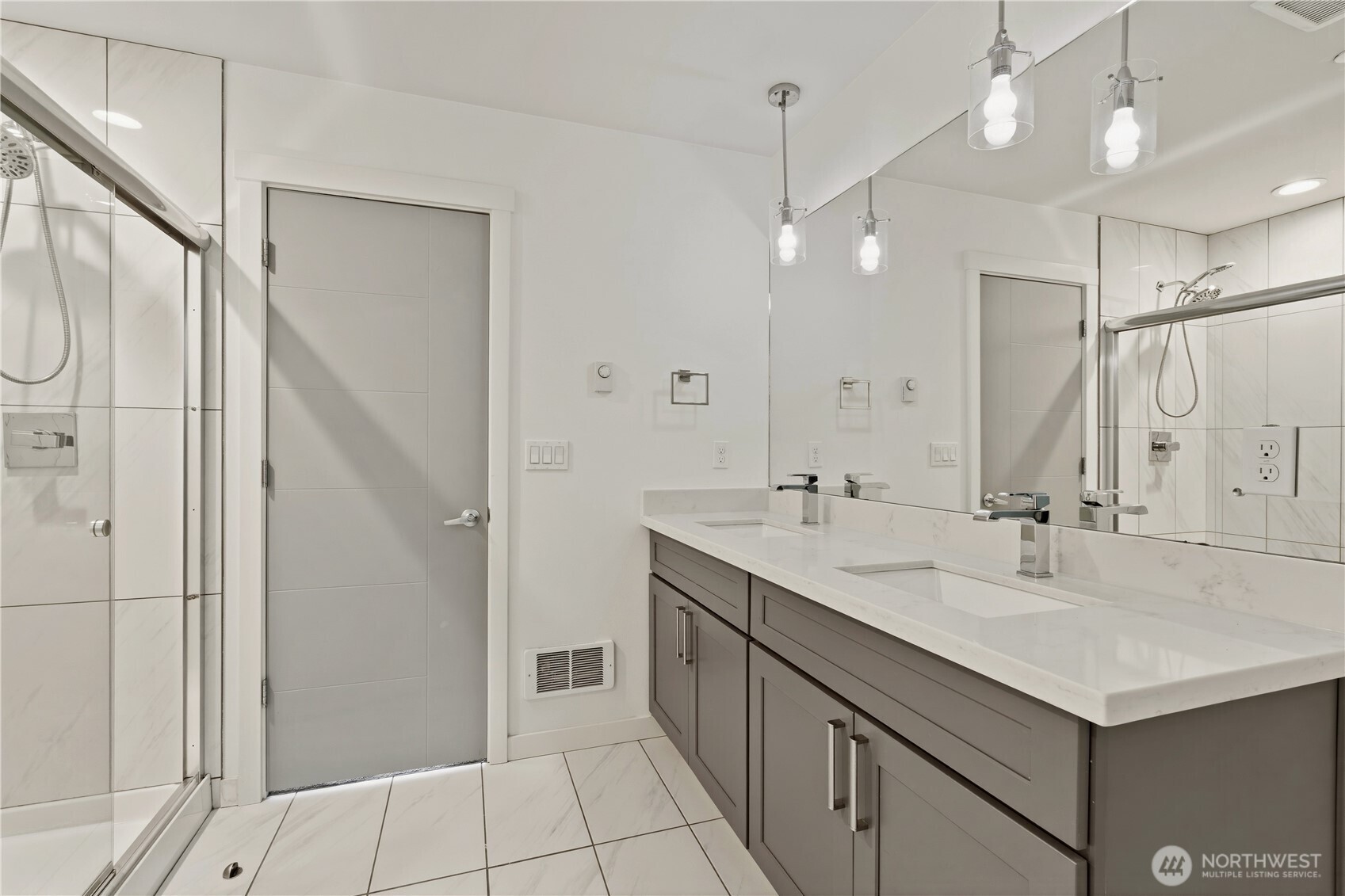 19305 7th Avenue W Unit: A1