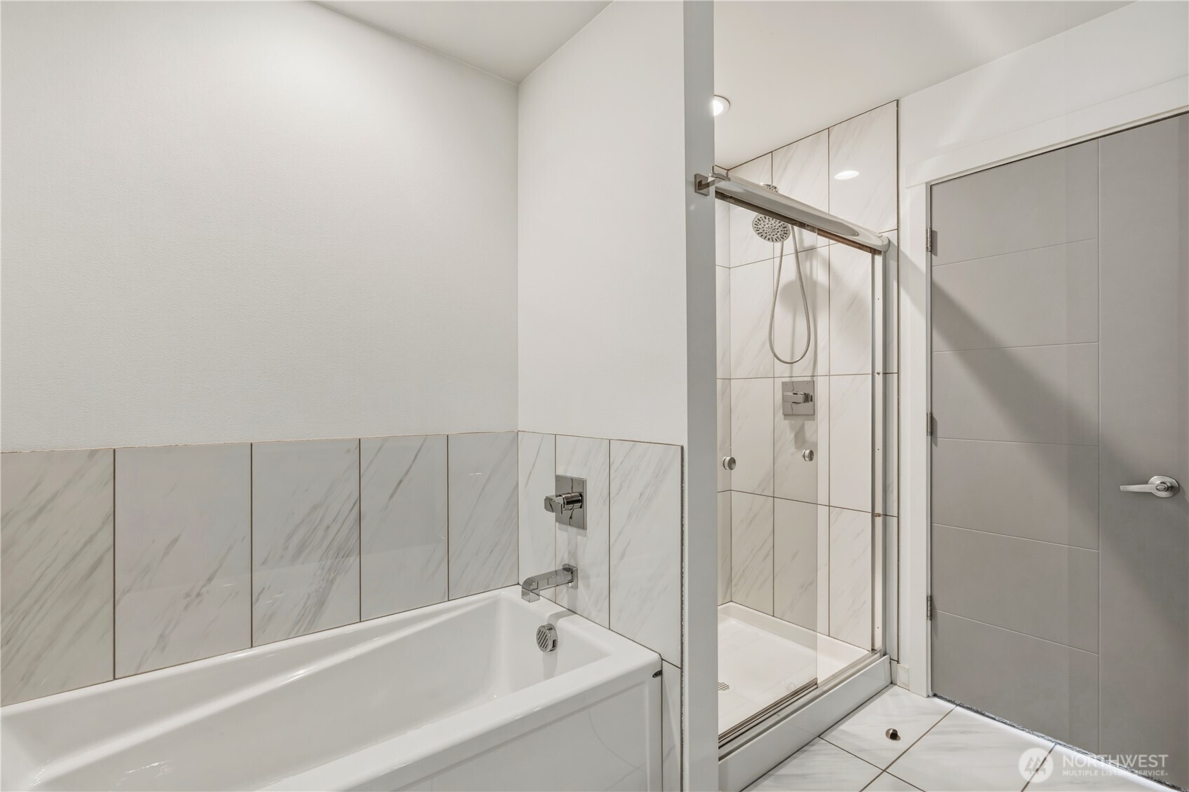19305 7th Avenue W Unit: A1