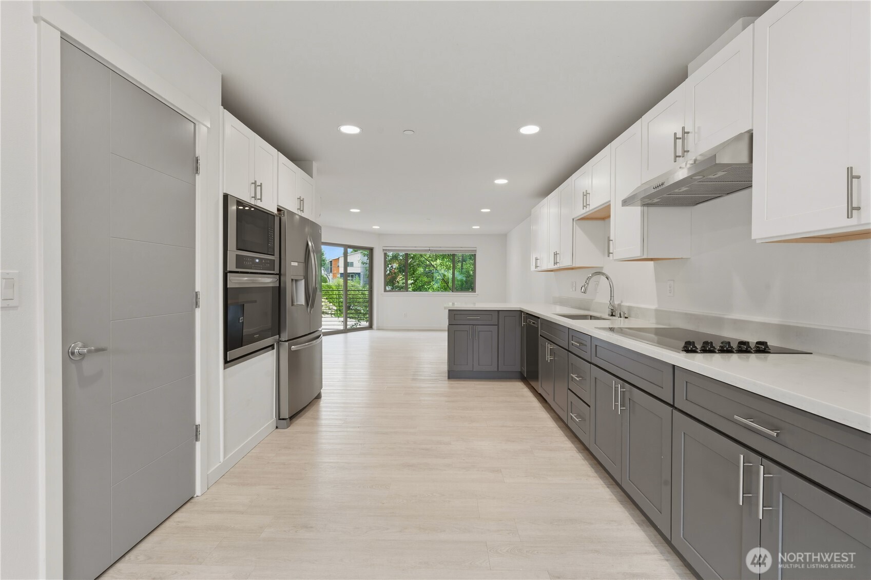 19305 7th Avenue W Unit: A1