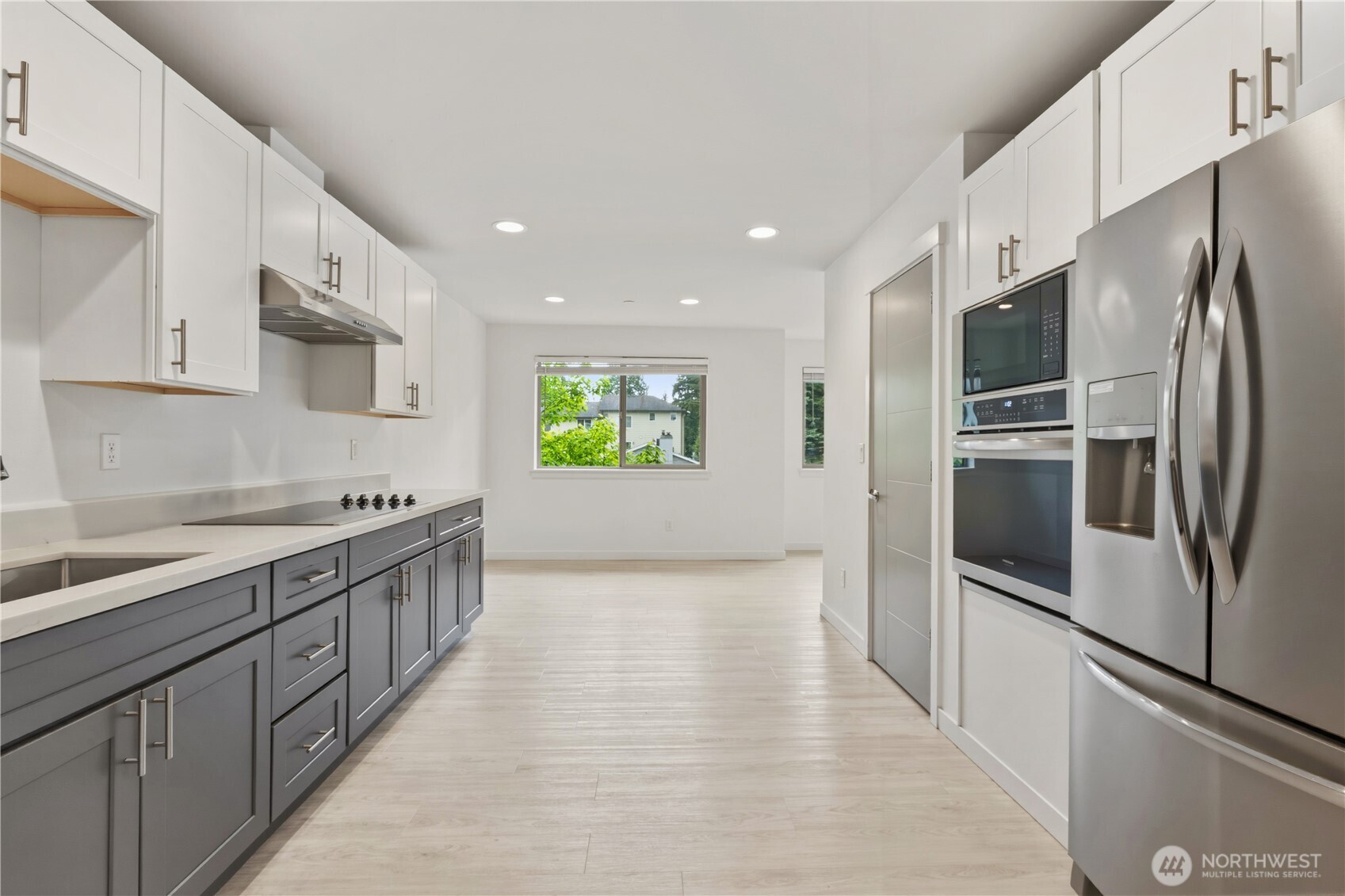 19305 7th Avenue W Unit: A1