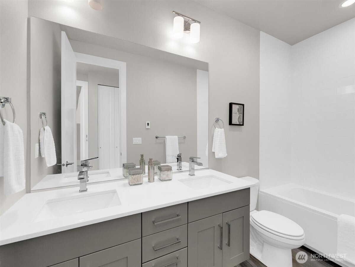 13657 SE 67th Lane Unit: 8H-3