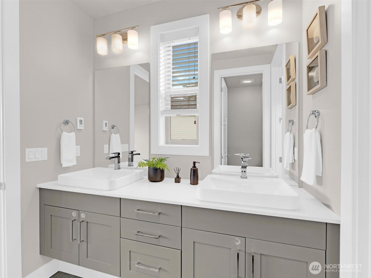 13657 SE 67th Lane Unit: 8H-3