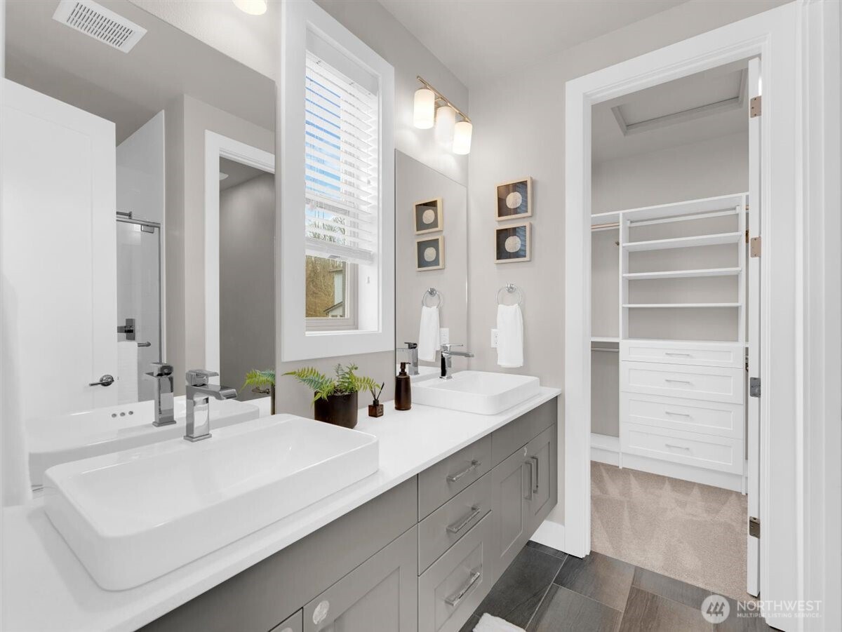 13657 SE 67th Lane Unit: 8H-3