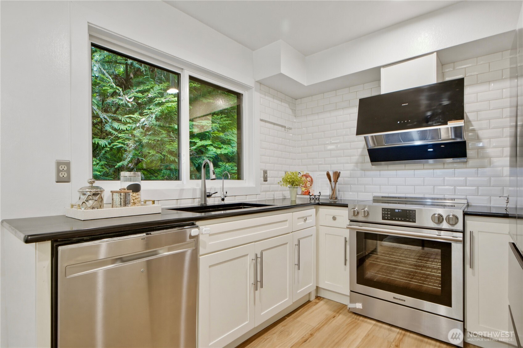 17409 NE 88th Place Unit: 9E