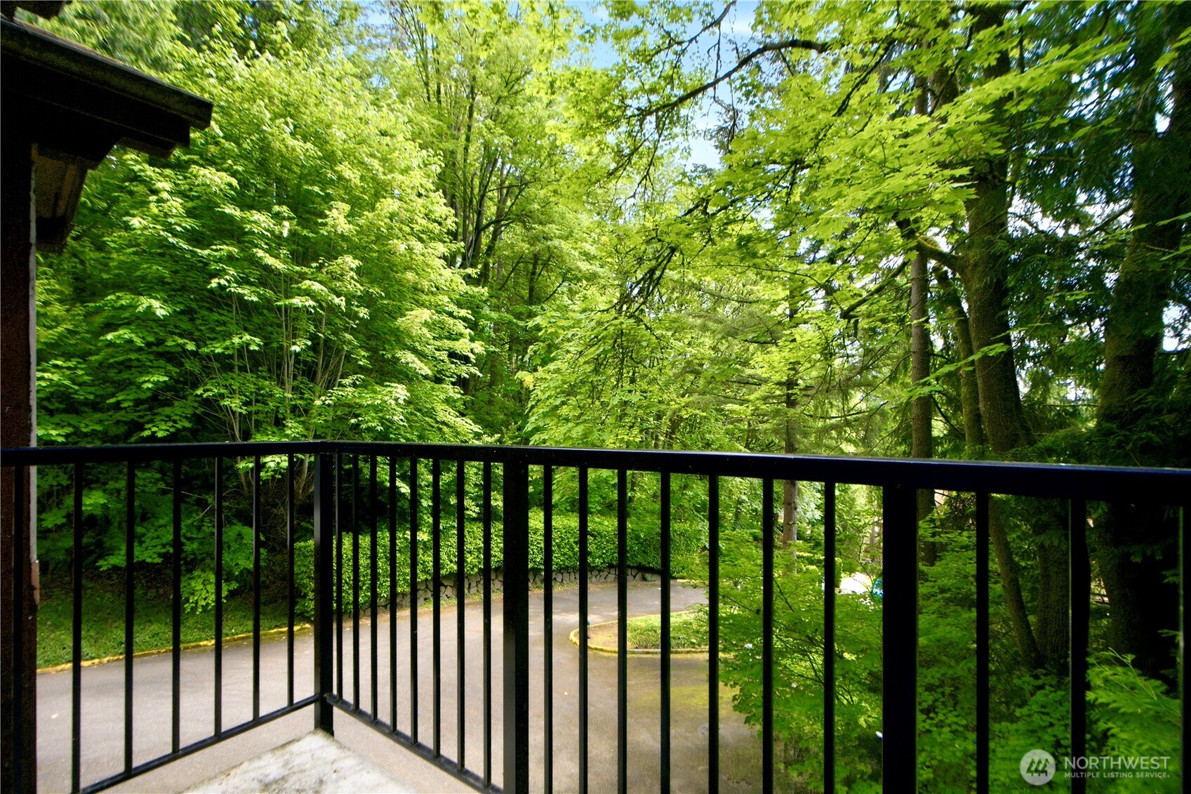 17409 NE 88th Place Unit: 9E
