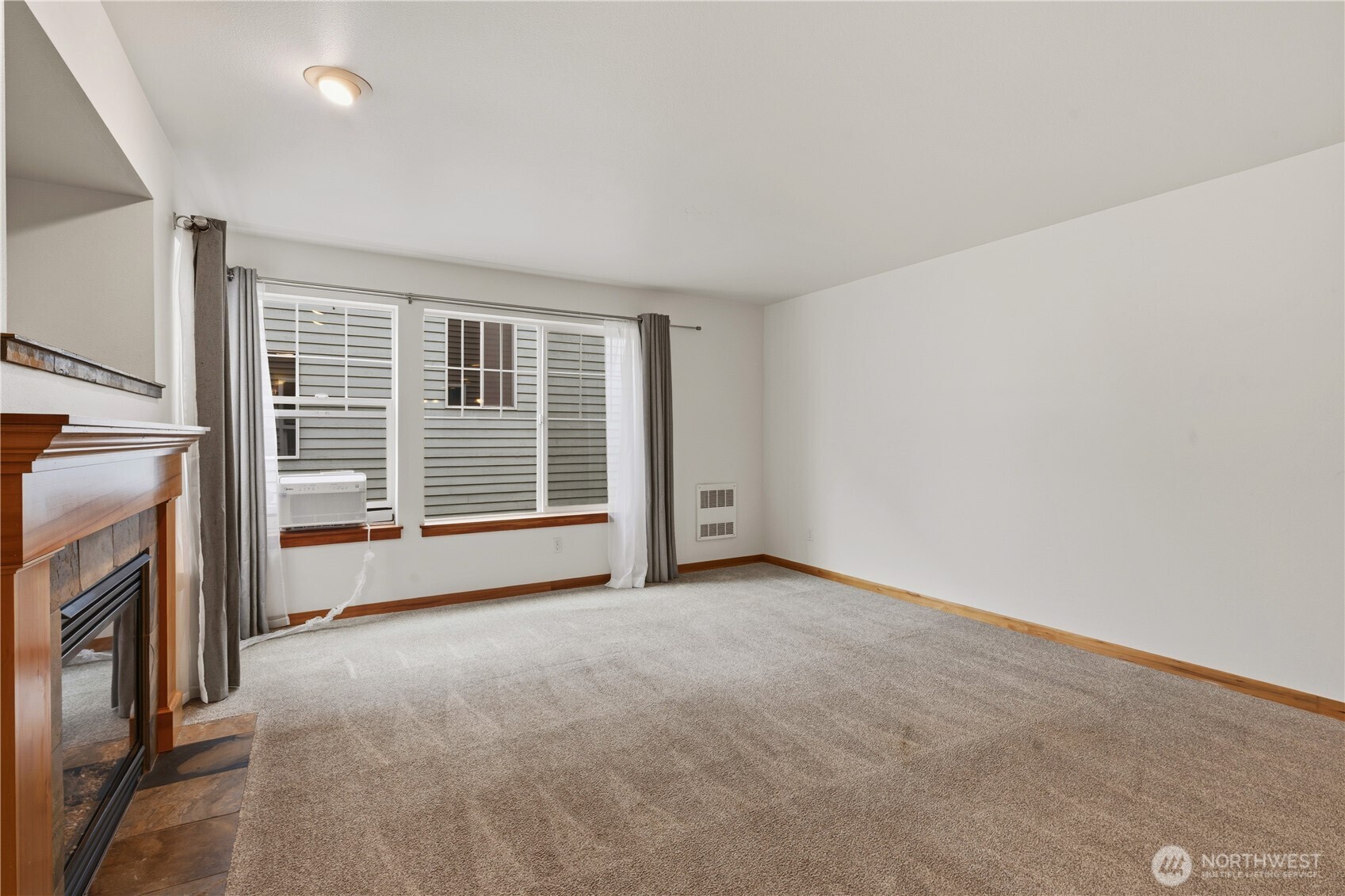 10520 Whitman Avenue N Unit: C