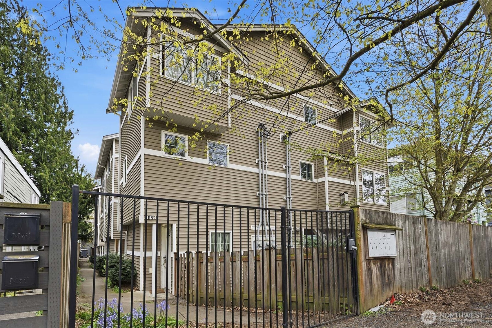 10520 Whitman Avenue N Unit: C