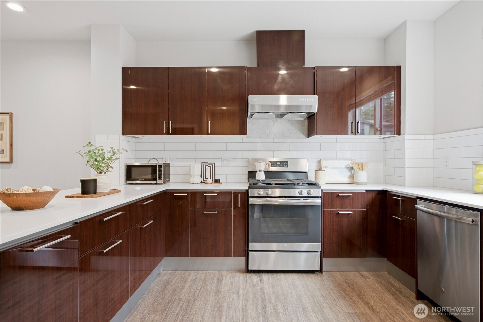 522 Glacier Walk SE