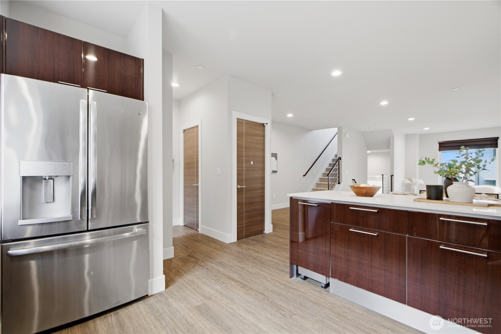 522 Glacier Walk SE