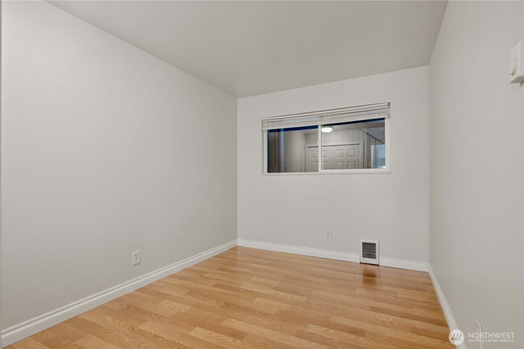 321 Bellevue Way SE Unit: 203