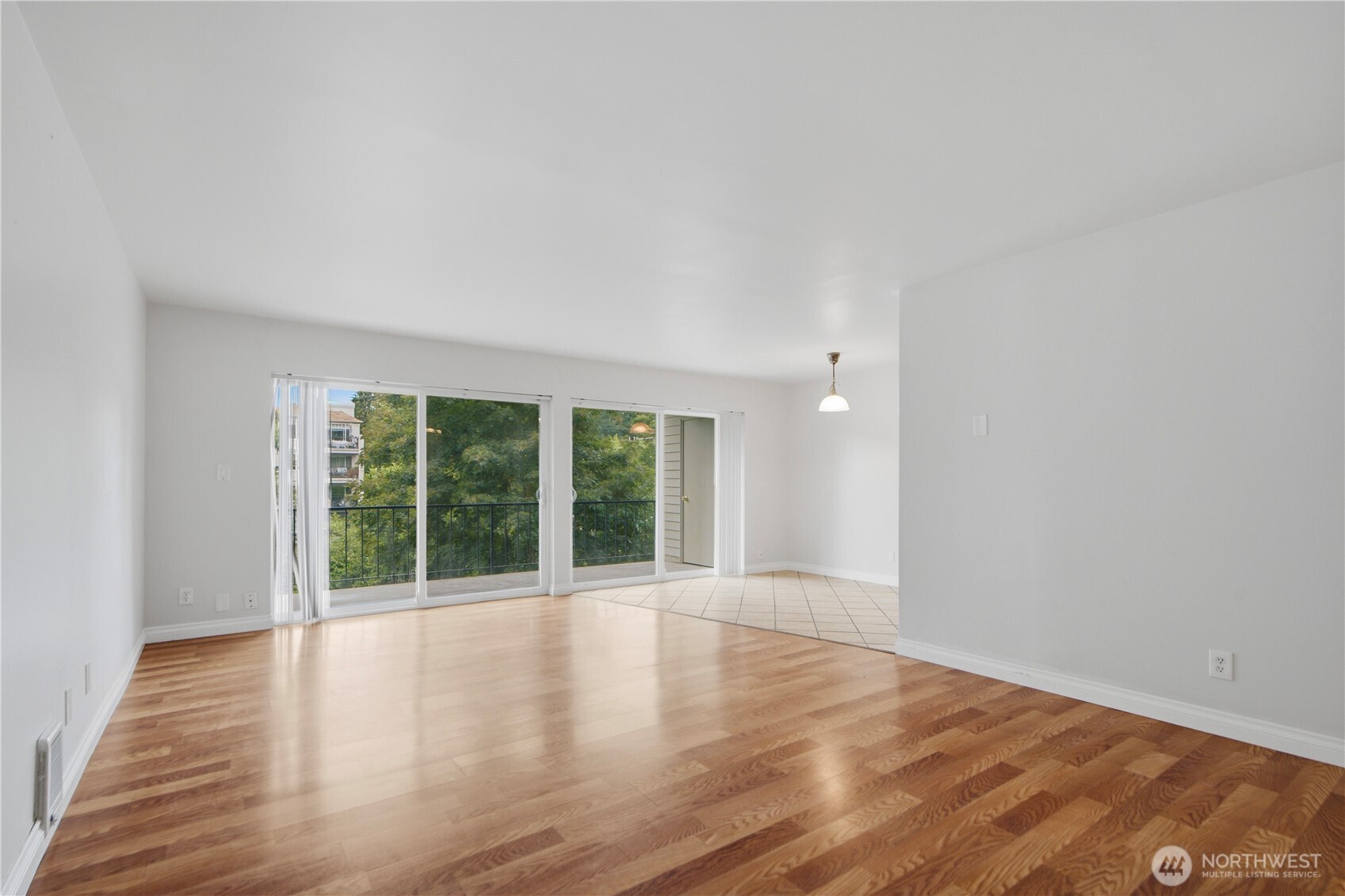 321 Bellevue Way SE Unit: 203