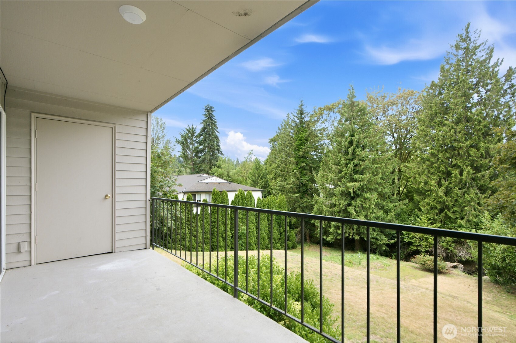 321 Bellevue Way SE Unit: 203